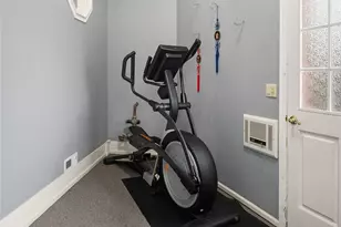 20427 NE 64th Pl, Redmond, WA 98053 - Photo 18