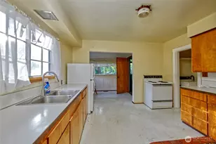 12824 51st Ave NE, Marysville, WA 98271 - Photo 8