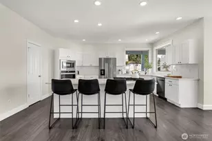 125 Ship Watch Cir, Kalama, WA 98625 - Photo 10