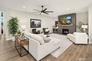 18201 17th St E, Lake Tapps, WA 98391 - Photo 8