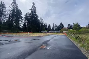 16009 67th Ave Ct E, Puyallup, WA 98375 - Photo 1