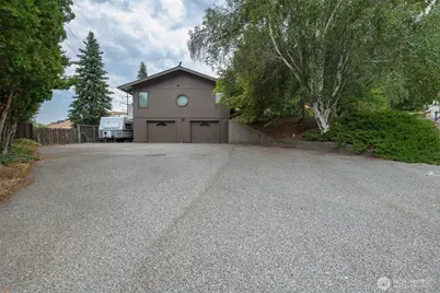 409 Austin Ave, Wenatchee, WA 98801 - Photo 6