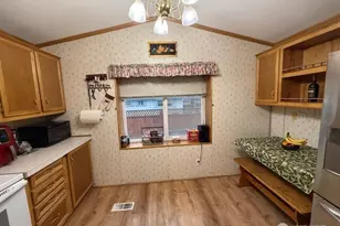 345 NE Della Ave, College Place, WA 99324 - Photo 6