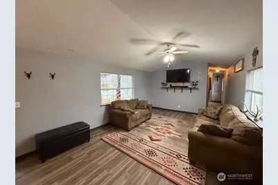 345 NE Della Avenue, College Place, WA 99324 - Photo 14