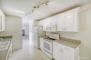 1333 S Winnifred St, Tacoma, WA 98465 - Photo 8