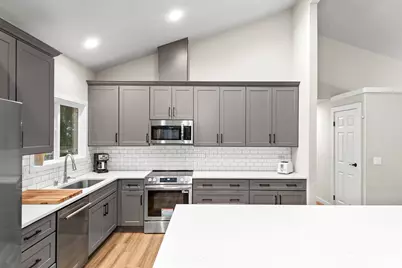 14326 NE 178th Street, Woodinville, WA 98072 - Photo 10