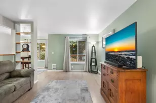 21227 76th Ave W, Edmonds, WA 98026 - Photo 4