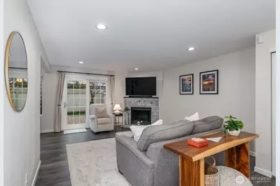 7821 196th Street SW #B, Edmonds, WA 98026 - Photo 6