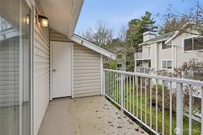 19230 Forest Park Drive NE #H-327, Seattle, WA 98155 - Photo 20