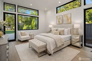 8024 NE 8th St, Medina, WA 98039 - Photo 24