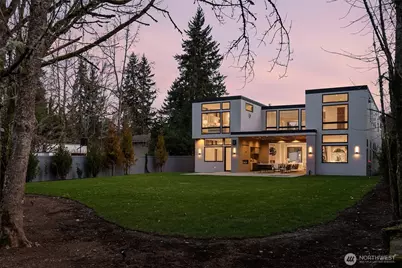 8024 NE 8th St, Medina, WA 98039 - Photo 28