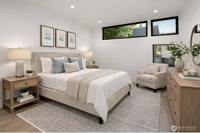 8024 NE 8th St, Medina, WA 98039 - Photo 32