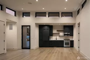 8024 NE 8th St, Medina, WA 98039 - Photo 30