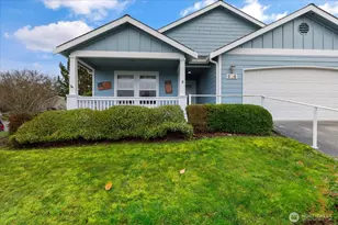 606 NW 12th Loop, Oak Harbor, WA 98277 - Photo 4