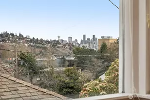 2418 W Boston, Seattle, WA 98199 - Photo 10