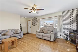 118 Washington Pl, Electric City, WA 99123 - Photo 4