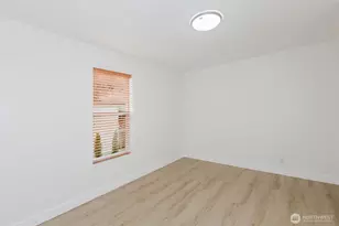 6897 Capricorn Ln NE, Bremerton, WA 98311 - Photo 26