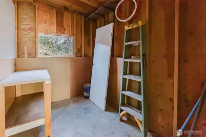 6897 Capricorn Lane NE, Bremerton, WA 98311 - Photo 32