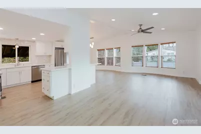 6897 Capricorn Lane NE, Bremerton, WA 98311 - Photo 10