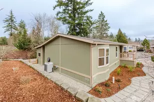 6897 Capricorn Ln NE, Bremerton, WA 98311 - Photo 4
