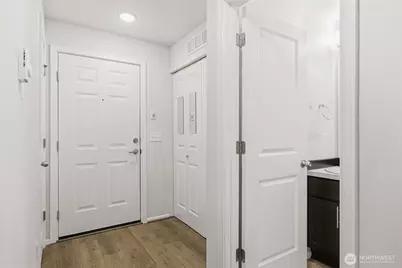 921 Westridge Way NE #407, Issaquah, WA 98029 - Photo 6