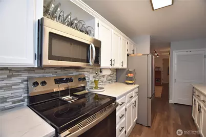 1304 Hillcrest Parkway, Mount Vernon, WA 98274 - Photo 12