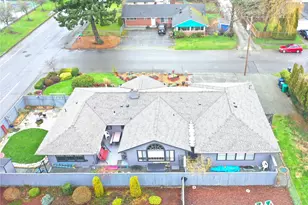 1304 Hillcrest Pkwy, Mount Vernon, WA 98274 - Photo 2