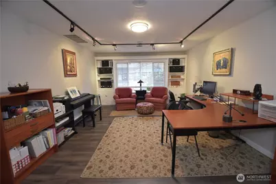 1304 Hillcrest Parkway, Mount Vernon, WA 98274 - Photo 8