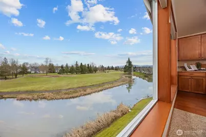 212 W Maberry Drive #302, Lynden, WA 98264 - Photo 2