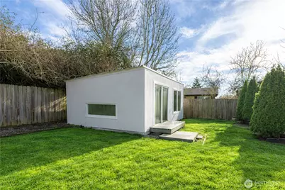 8304 42nd Place S, Seattle, WA 98118 - Photo 24