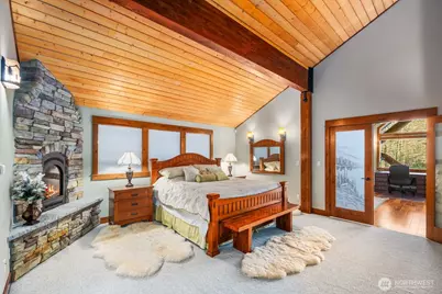 1310 Snoqualmie Drive, Snoqualmie Pass, WA 98068 - Photo 18