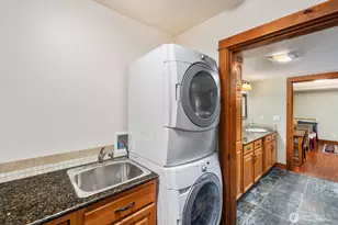 1310 Snoqualmie Dr, Snoqualmie Pass, WA 98068 - Photo 28