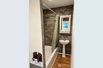 19425 Beall Road SW #East, Vashon, WA 98070 - Photo 6