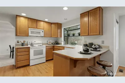 23915 SE 42nd Court, Sammamish, WA 98029 - Photo 10