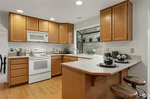 23915 SE 42nd Ct, Sammamish, WA 98029 - Photo 10