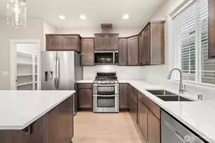 9037 Wyatt Loop SE, Tumwater, WA 98501 - Photo 10