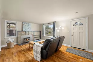 905 115th St S, Tacoma, WA 98444 - Photo 2