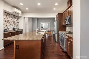 3250 SW Graham St, Seattle, WA 98126 - Photo 6