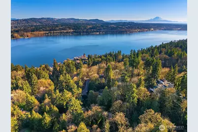 43 Fernbrook Drive, Mercer Island, WA 98040 - Photo 1