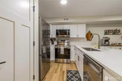 3939 10th Street SE #B4, Puyallup, WA 98374 - Photo 6