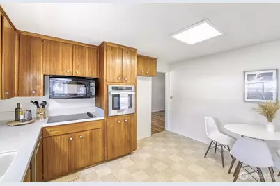 15704 Interlake Avenue N, Shoreline, WA 98133 - Photo 10