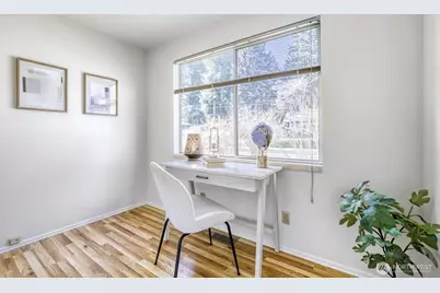 15704 Interlake Avenue N, Shoreline, WA 98133 - Photo 6