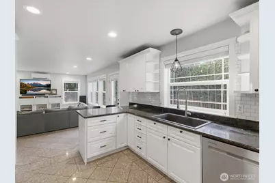 4050 Rachel Road, Clinton, WA 98236 - Photo 8