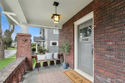 110 Smith Street, Seattle, WA 98109 - Photo 4