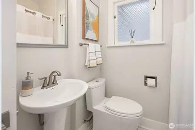 4721 45th Avenue NE, Seattle, WA 98105 - Photo 10