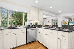 2641 262nd Pl SE, Sammamish, WA 98075 - Photo 8