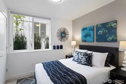 2527 29th Avenue S #D, Seattle, WA 98144 - Photo 2