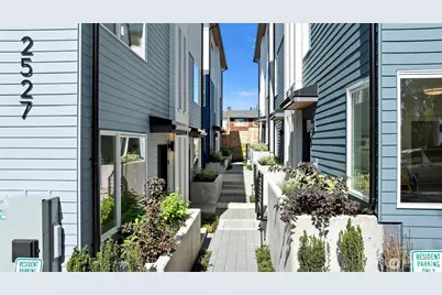 2527 29th Avenue S #D, Seattle, WA 98144 - Photo 1