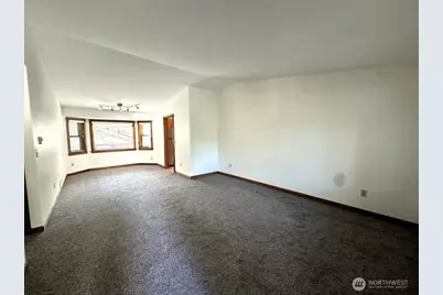 22467 NE 18th Street, Sammamish, WA 98074 - Photo 14