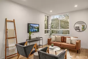 914 C 15th Ave, Seattle, WA 98122 - Photo 10